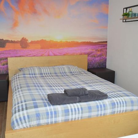 Modern And Private Studio With All Comfort! Apartment Roeselare Exterior photo